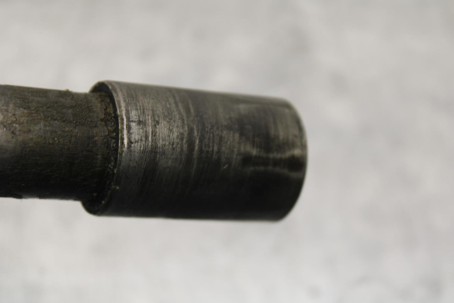 05 YAMAHA YZF R6S FRONT WHEEL RIM AXLE PIVOT BOLT BB600