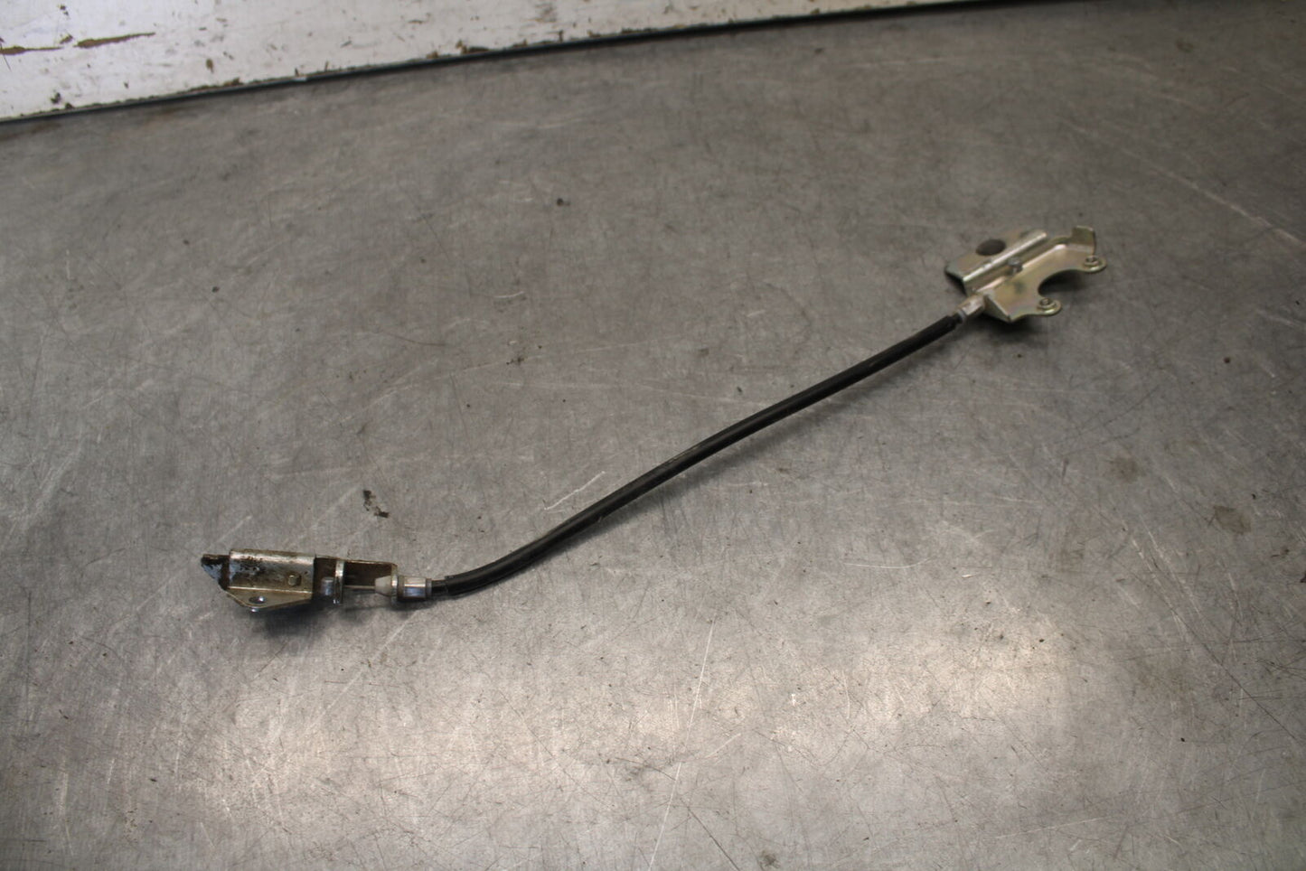 09-15 YAMAHA FZ6R REAR PASSENGER SEAT LATCH LOCK ASSEMBLY BB686