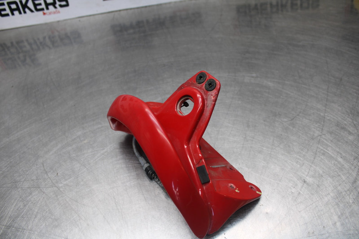 05 DUCATI SUPERSPORT 800 PASSENGER REAR SEAT GRAB BAR HANDLE BB913