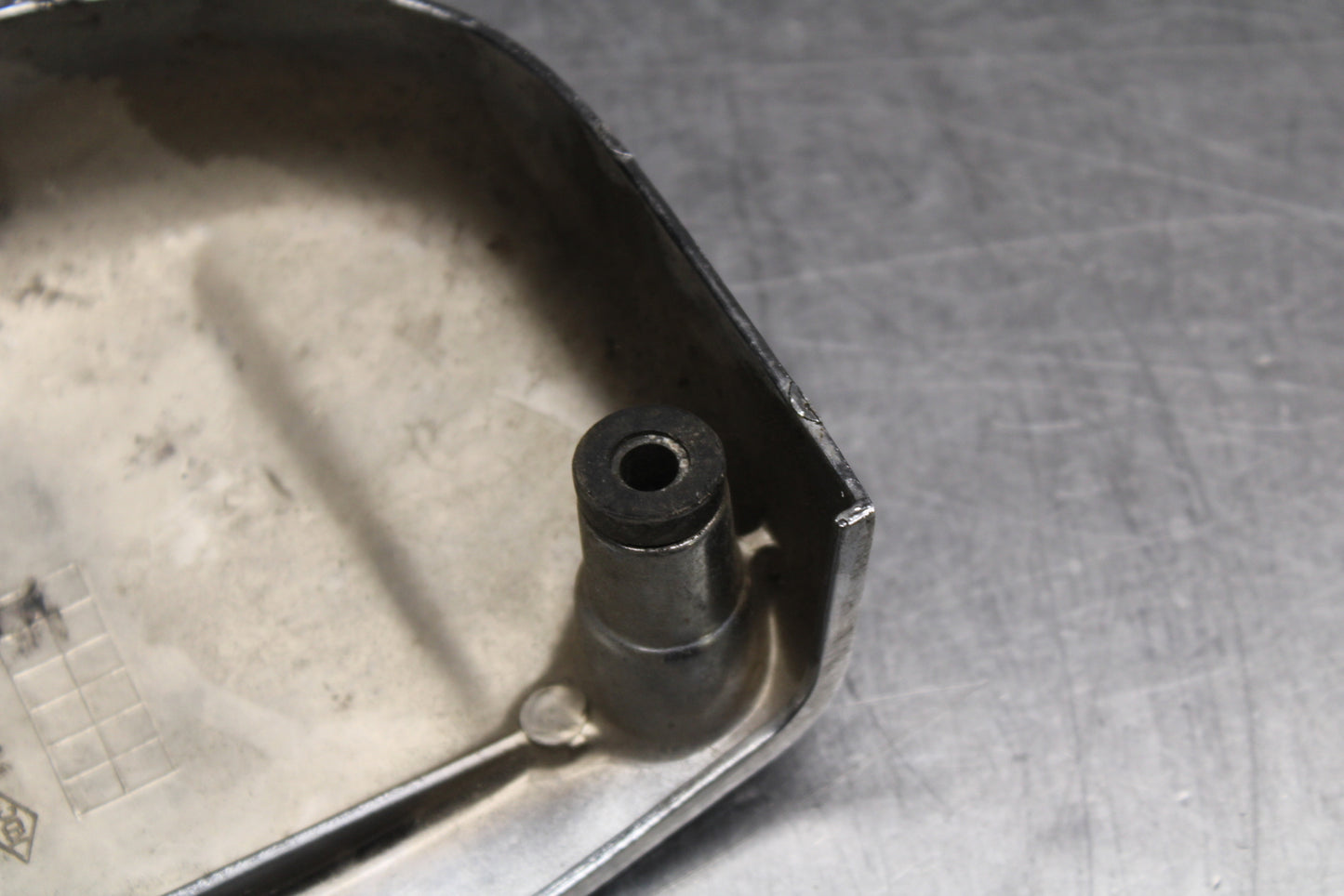 00 SUZUKI INTRUDER 1500 VL1500 ENGINE COVER BB761