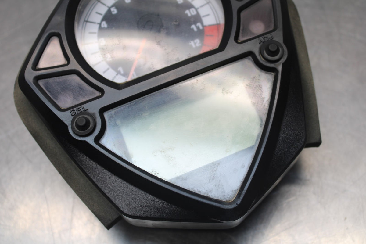 06 SUZUKI SV650S SPEEDO TACH GAUGES DISPLAY CLUSTER SPEEDOMETER TACHOMETER BB783