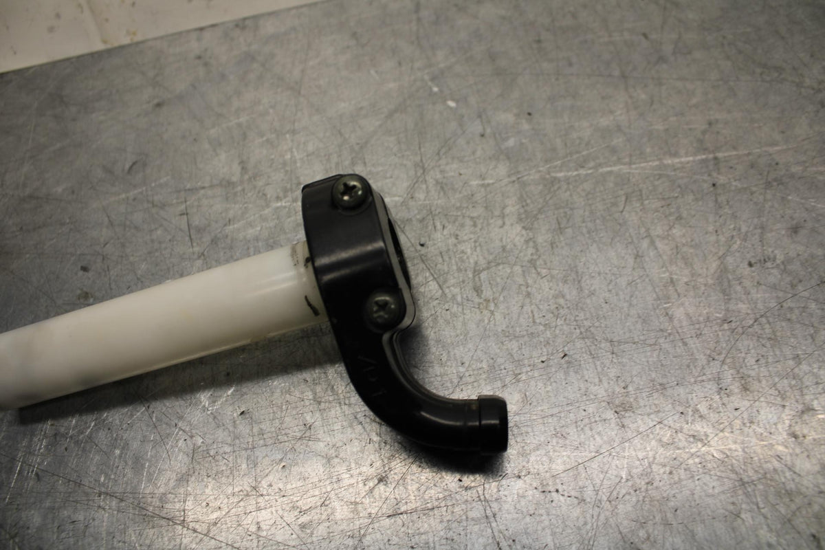 98-99 YAMAHA YZF R1 THROTTLE CABLE LINE HOUSING GUIDE 3XW-26281-01-00 BB74