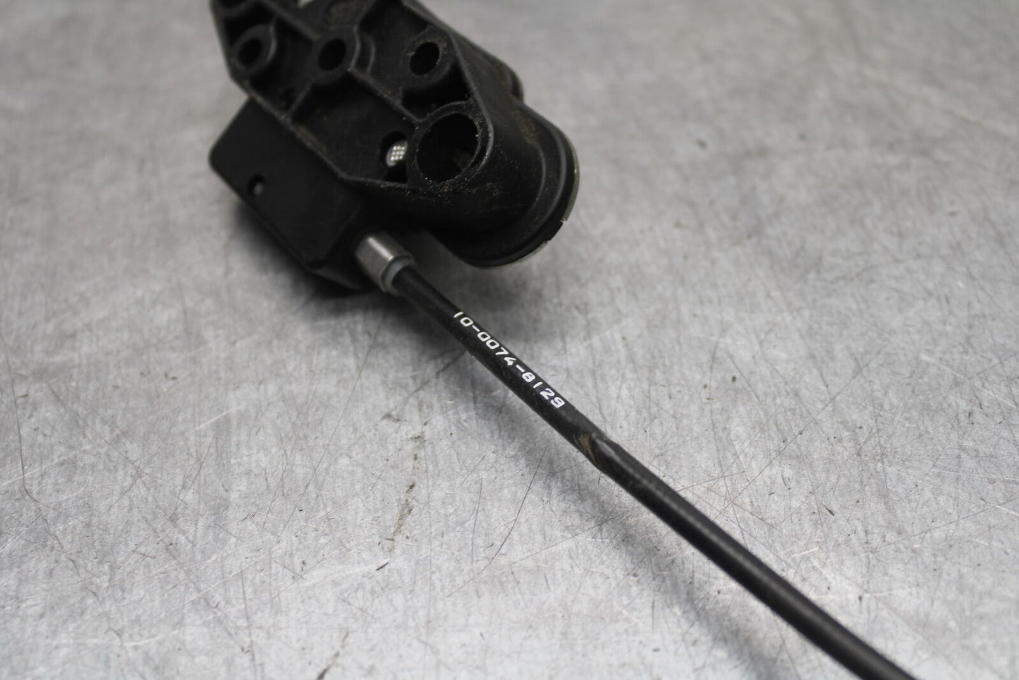 09-12 KAWASAKI NINJA ZX6R REAR PASSENGER SEAT LATCH LOCK ASSEMBLY BB698