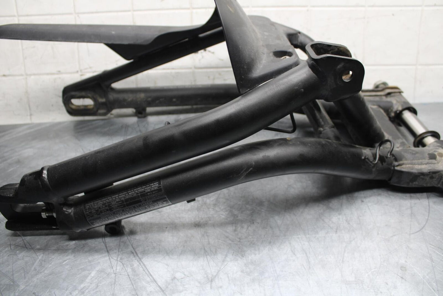15-17 KAWASAKI EX 650 NINJA  EX 650 ABS SWINGARM BACK SUSPENSION SWING ARM BB494