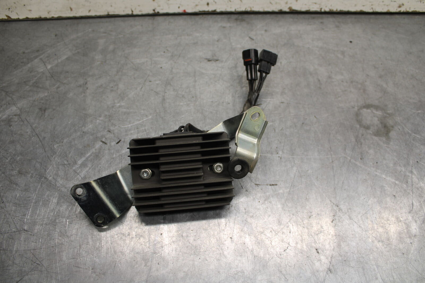 11-24 SUZUKI GSXR750 RECTIFIER VOLTAGE REGULATOR 32800-47H00 BB714