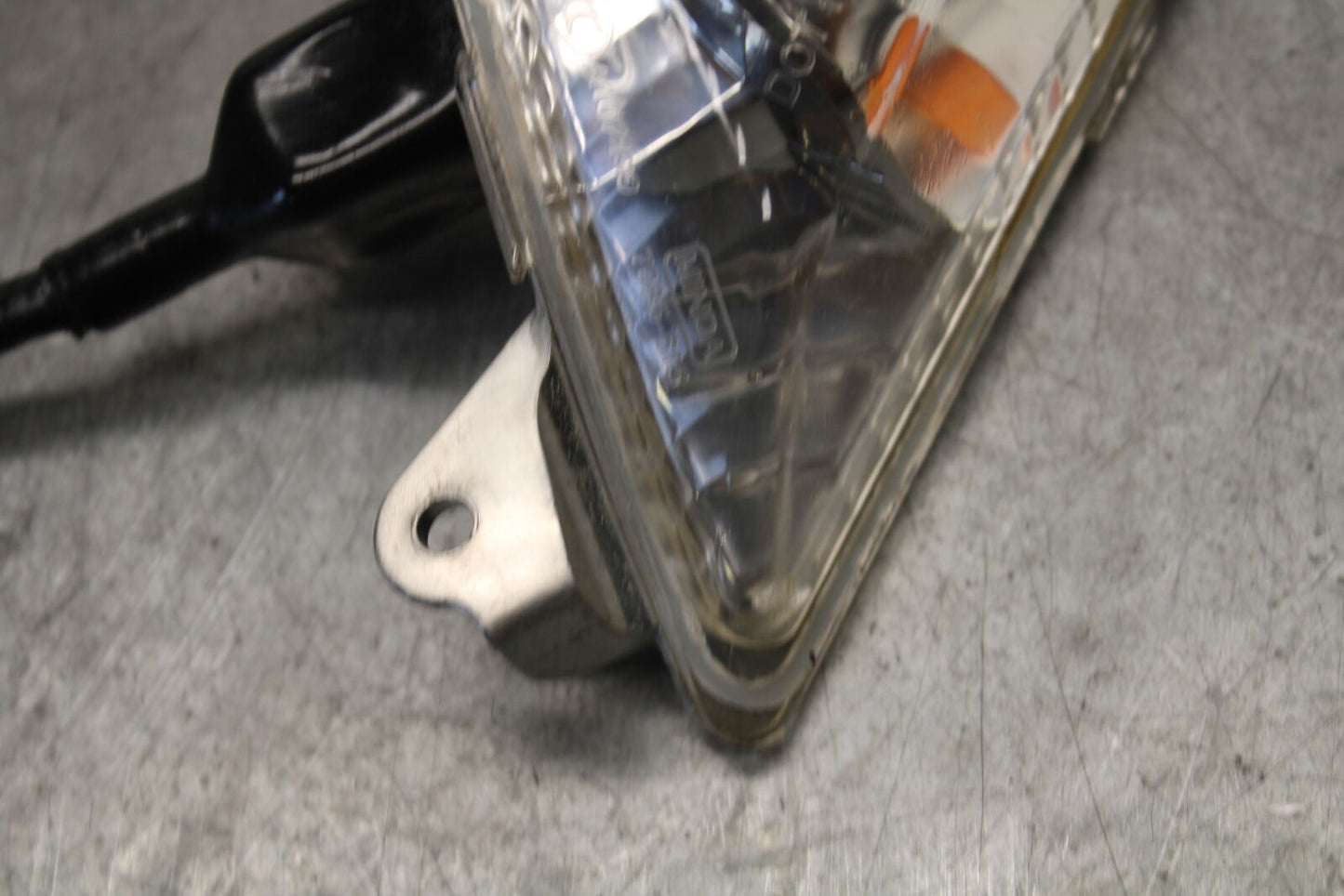 18-23 KAWASAKI NINJA 400 RIGHT FRONT TURN SIGNAL LIGHT INDICATOR BB660