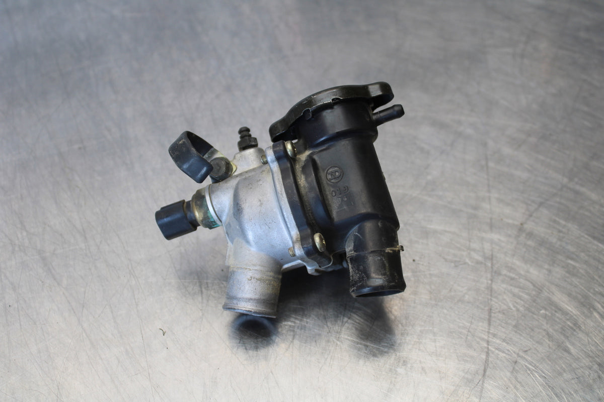03-06 KAWASAKI Z1000 THERMOSTAT W HOUSING ASSEMBLY BB164