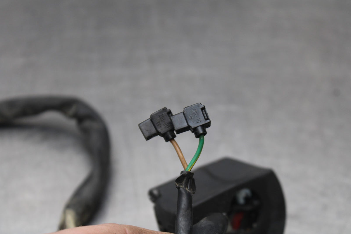 13 YAMAHA YZF R1 RIGHT CLIP ON HANDLE KILL OFF START SWITCH SWITCHES BB781