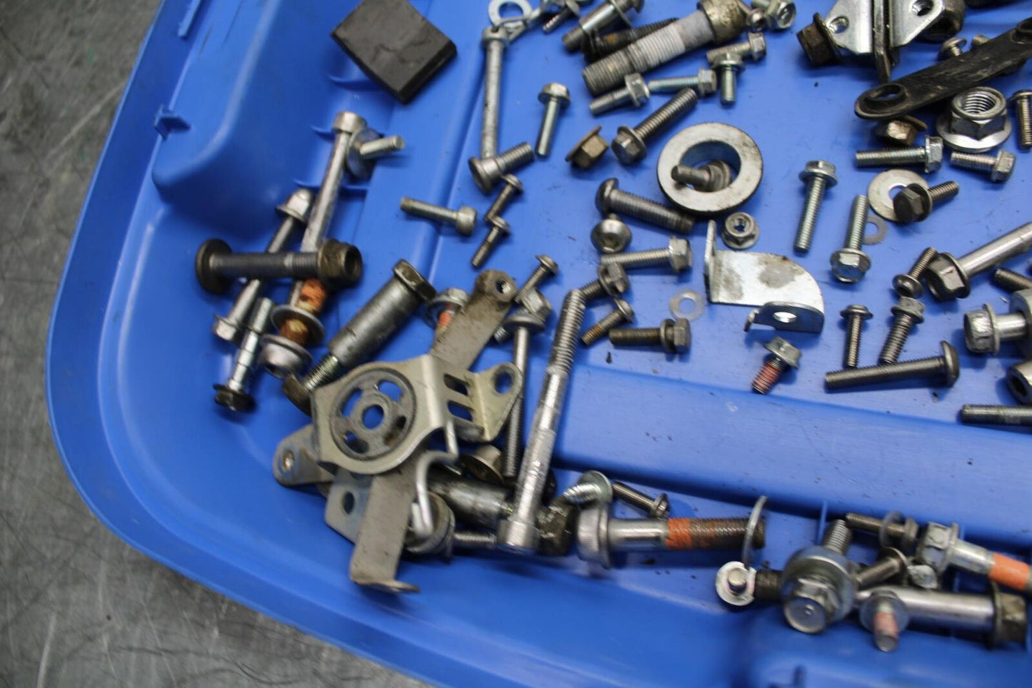 07-08 KAWASAKI CONCOURS 1400 ABS LEFTOVER BOLTS SCREWS BB449