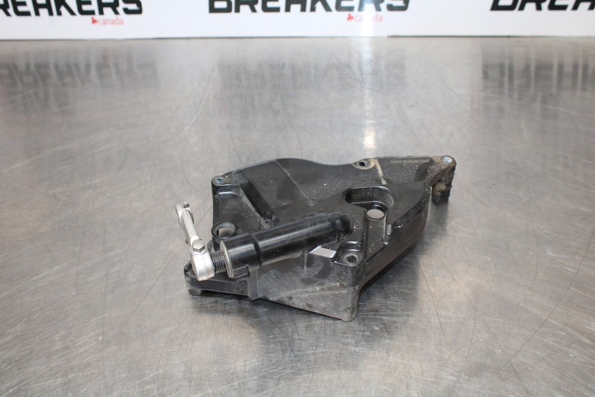 06-07 SUZUKI GSXR 600 ENGINE SPROCKET COVER BB170