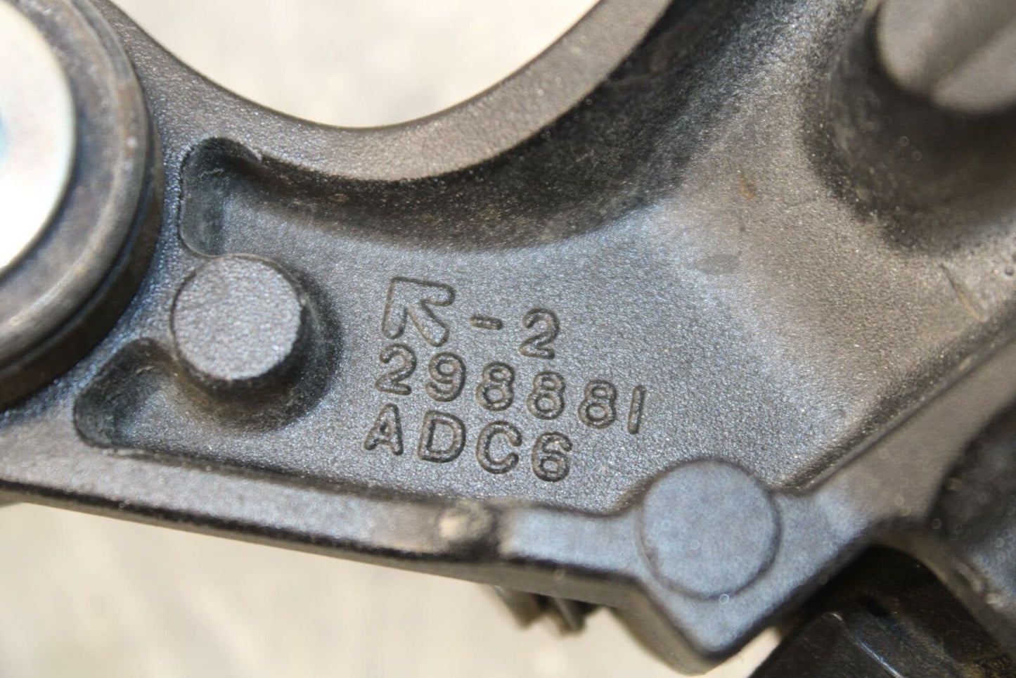 15-21 SUZUKI GSXR600 REAR BACK PASSENGER PEG SET PAIR BB418