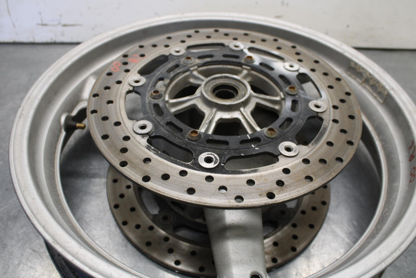 2000 Yamaha YZF R1 FRONT WHEEL AND LEFT RIGHT BRAKE ROTORS DISCS BB633