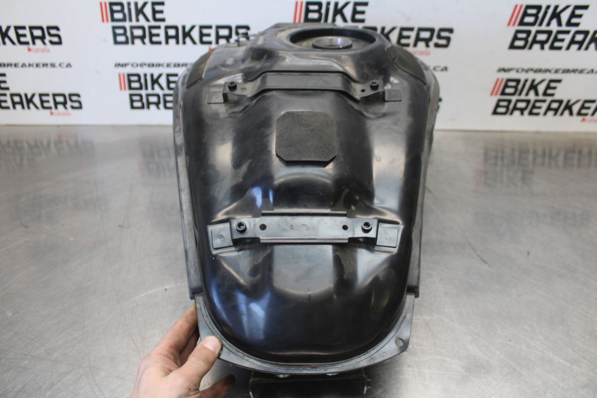16 YAMAHA XSR900 GAS TANK FUEL CELL PETROL RESERVOIR BB786