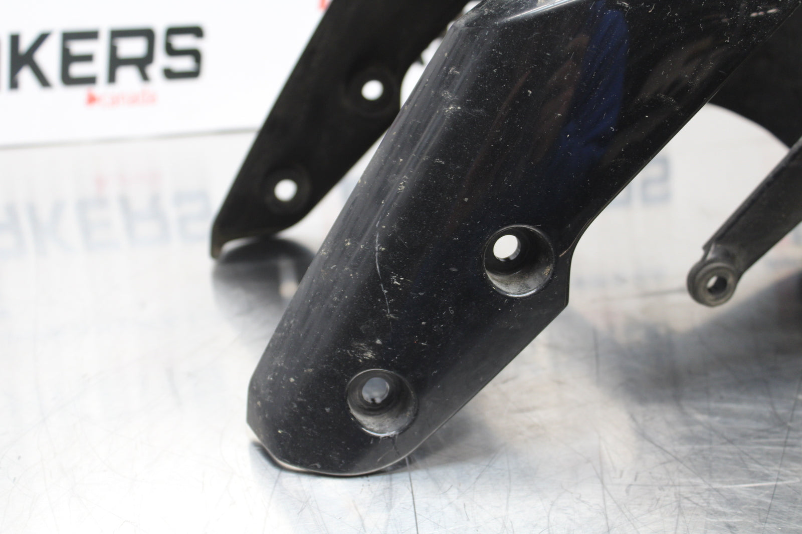 11 SUZUKI GSXR1000 FRONT WHEEL FENDER COWL FAIRING BB142