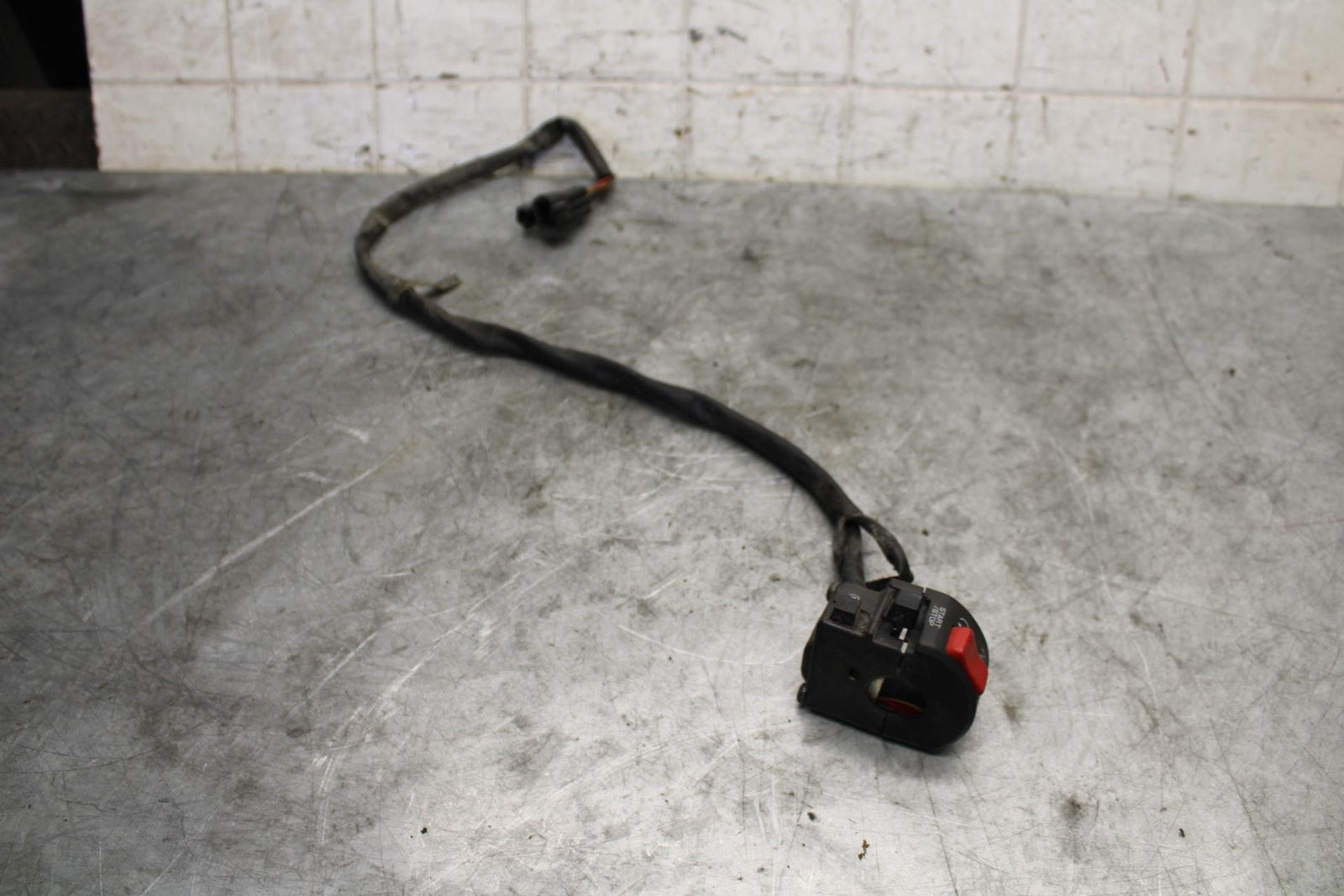 09-12 KAWASAKI NINJA ZX6R RIGHT CLIP ON HANDLE KILL OFF START SWITCH BB544