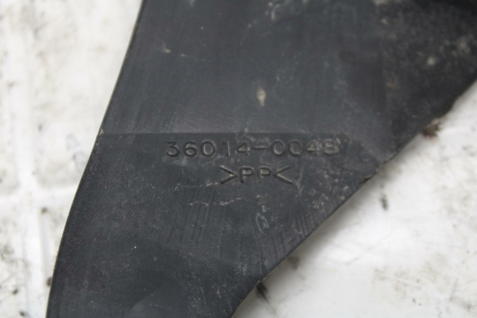 19-20 KAWASAKI NINJA ZX6R ZX636 REAR BACK DRIVE CHAIN GUARD COVER SH BB407