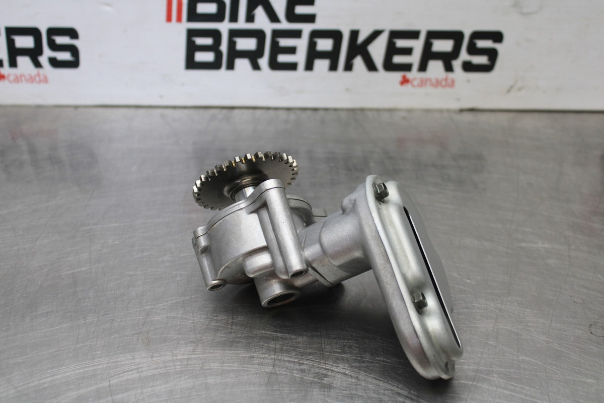 05-09 SUZUKI BOULEVARD C90 ENGINE MOTOR OIL PUMP BB918