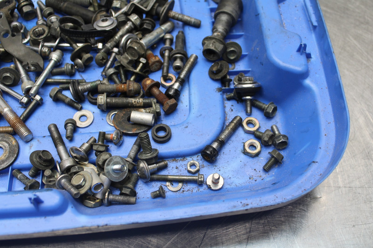 2006 Suzuki Boulevard C90  BOLTS HARDWARE MOTOR SCREWS BB849