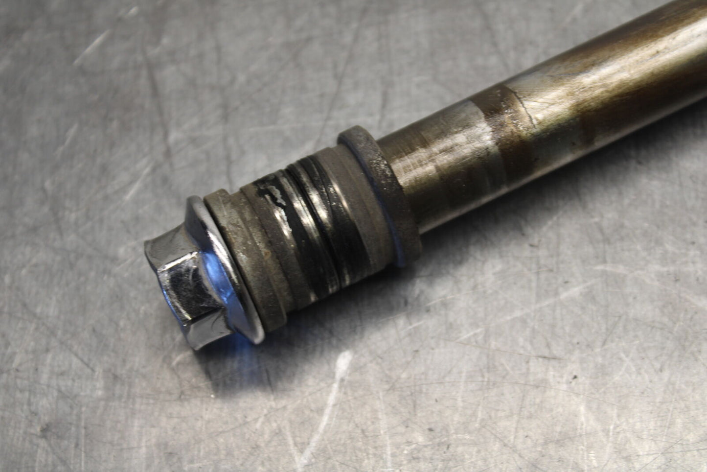 05-06 YAMAHA ROYAL STAR FRONT WHEEL RIM AXLE PIVOT BOLT BB697
