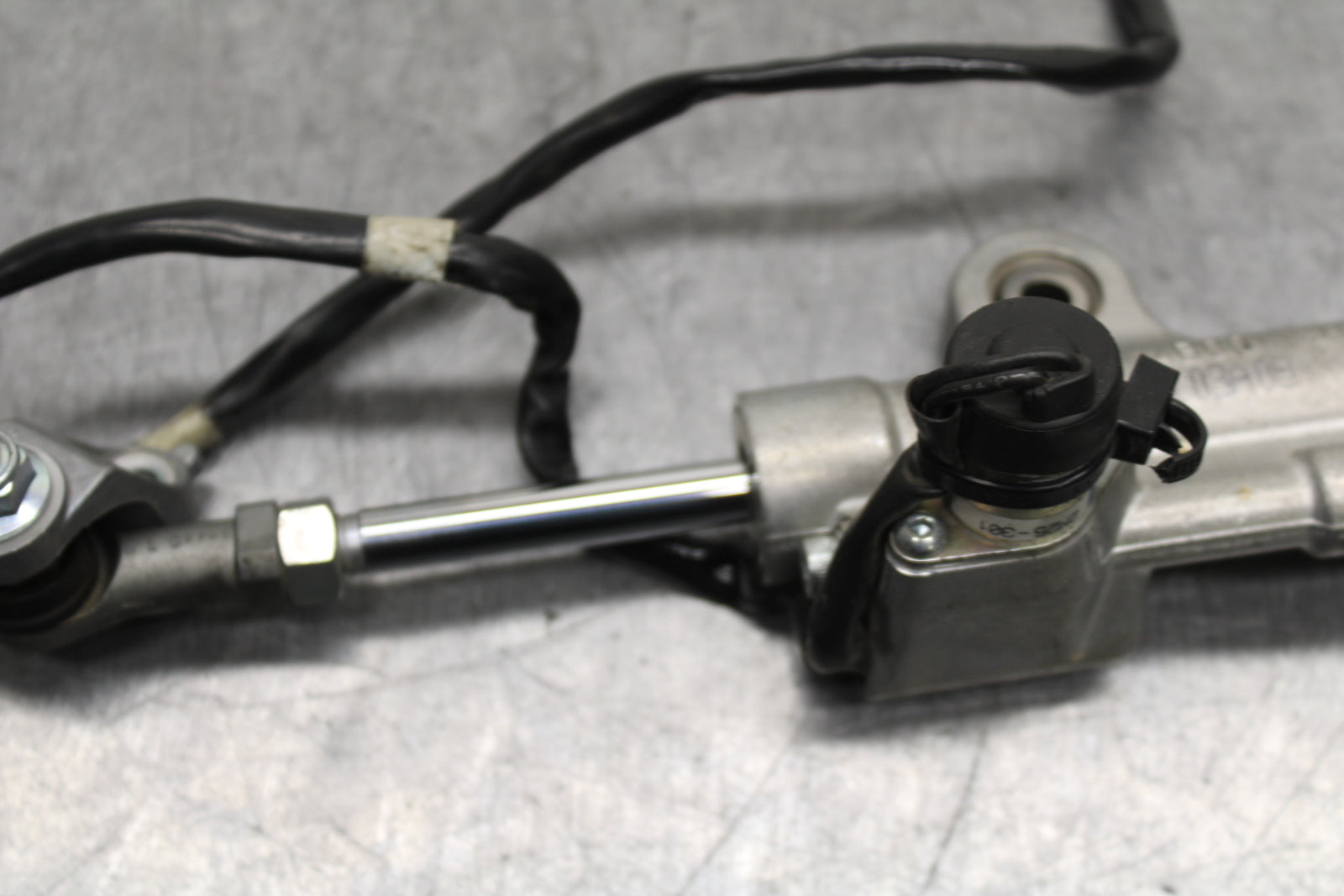 09-14 YAMAHA YZF R1 STEERING DAMPER STABILIZER 14B-23490-10-00 BB119