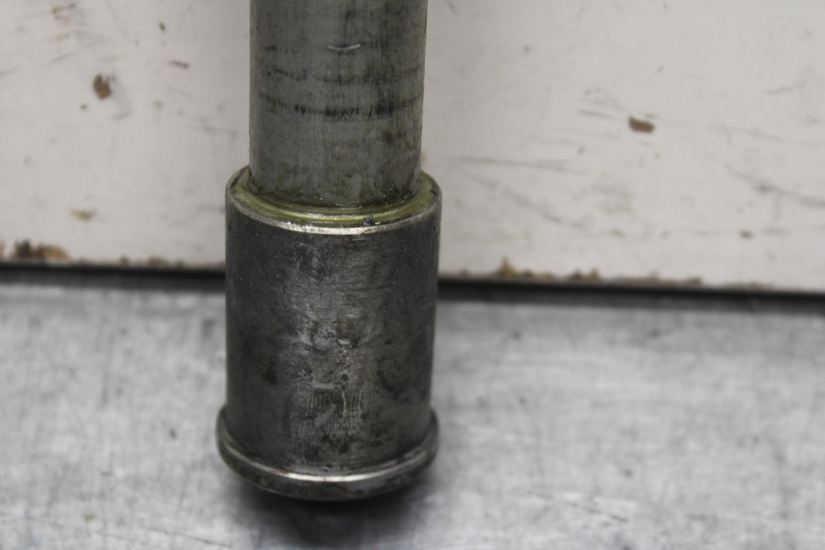 03 KAWASAKI NINJA ZX6RR ZX600K FRONT WHEEL RIM AXLE PIVOT BOLT BB105