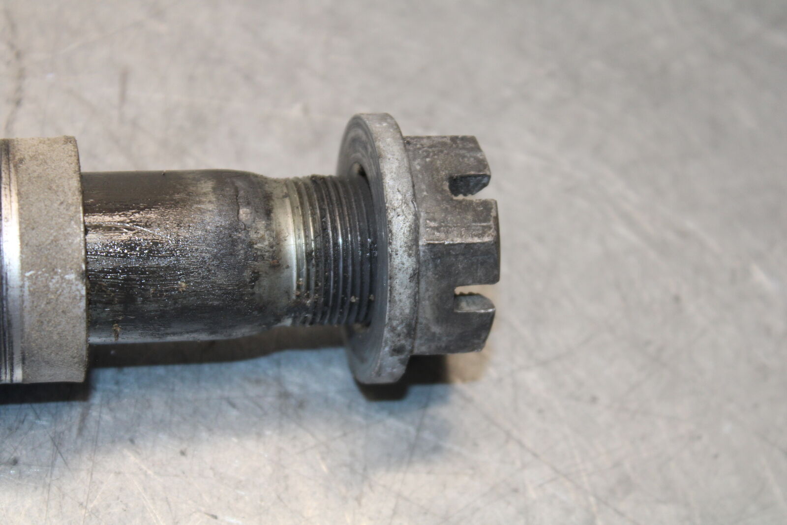 03-07 SUZUKI SV1000S REAR AXLE BACK WHEEL RIM PIVOT BOLT AXEL BB657