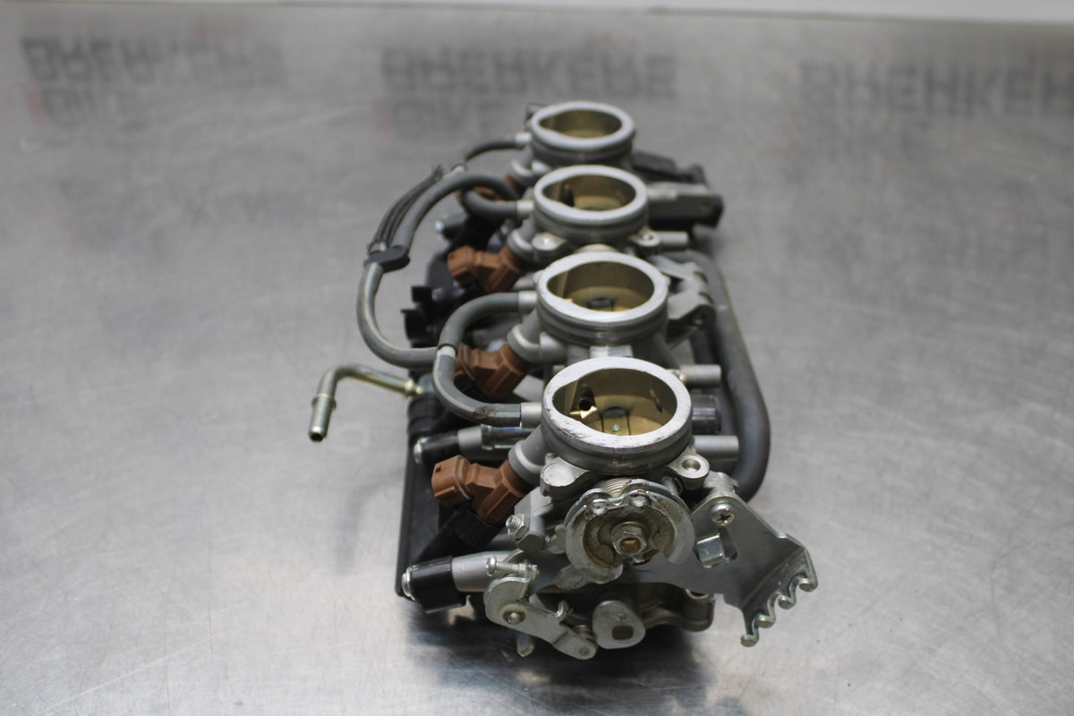 11-22 SUZUKI GSXR 600  MAIN FUEL INJECTORS / THROTTLE BODIES BB193