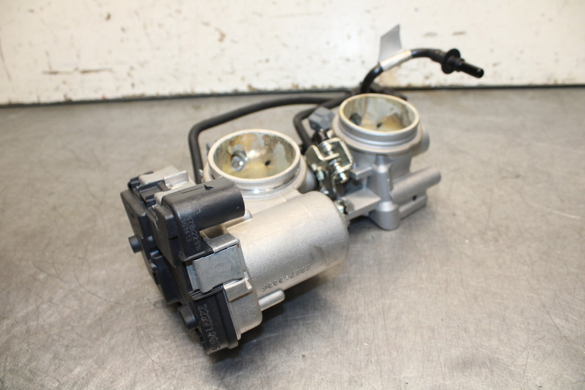 21-24 APRILIA TUONO 660 FACTORY MAIN FUEL INJECTORS / THROTTLE BODIES BB733