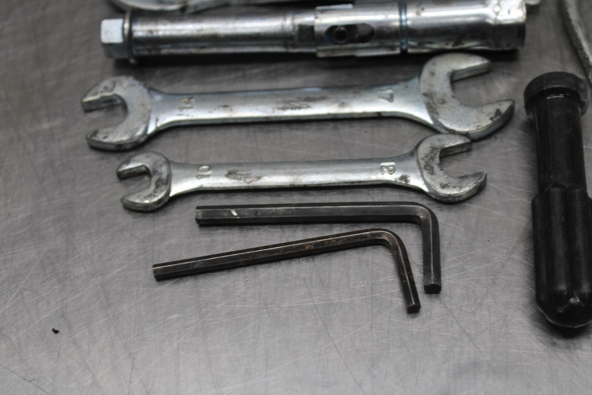07-08 KAWASAKI NINJA ZX6R STOCK TOOLS OEM TOOL BAG KIT SET BB937