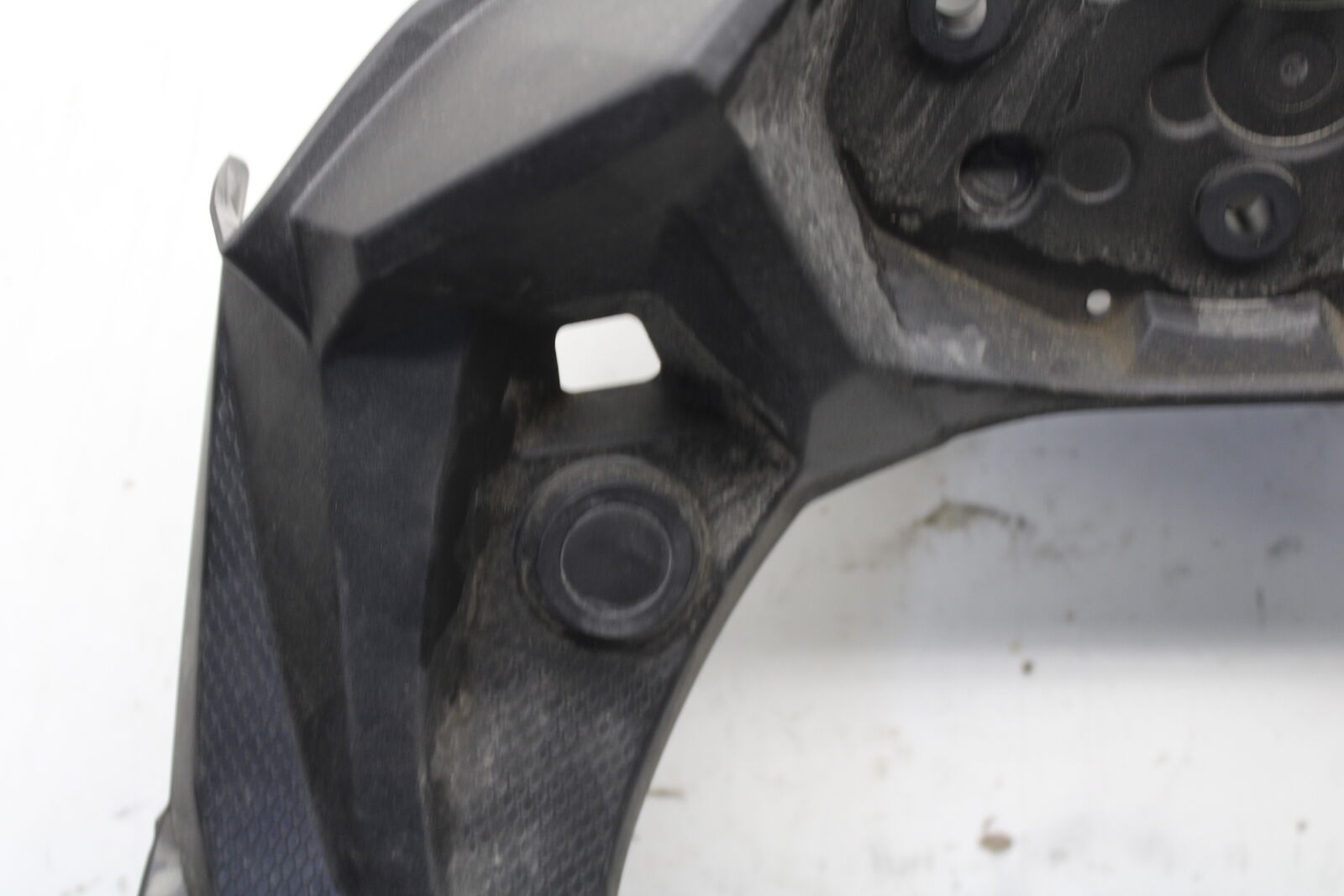 18-23 KAWASAKI NINJA 400 FRONT CENTER COWL FAIRING BB660