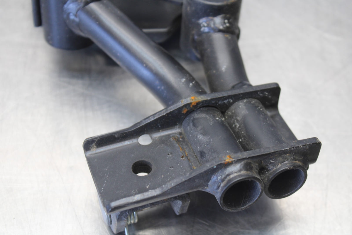 24-25 KAWASAKI ELIMINATOR 450 RIGHT FRONT FOOT PEG STEP BRACKET MOUNT BB869