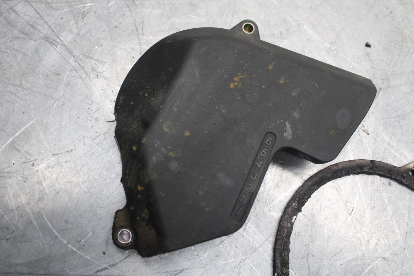 2003 Honda CBR600RR ENGINE SPROCKET COVER 11350-MEE-670 BB511