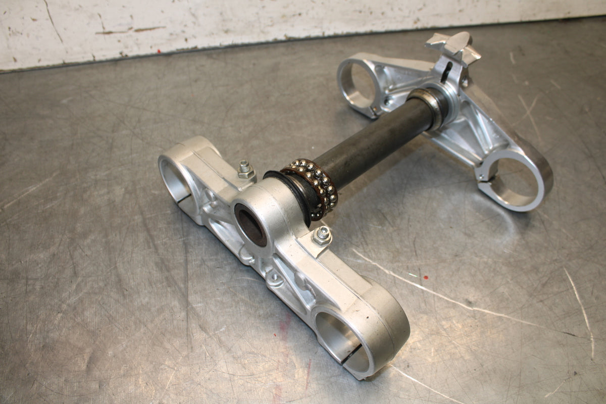 08-10 DUCATI 848 FRONT FORKS CLAMP TRIPLE TREE STEM SET BB705
