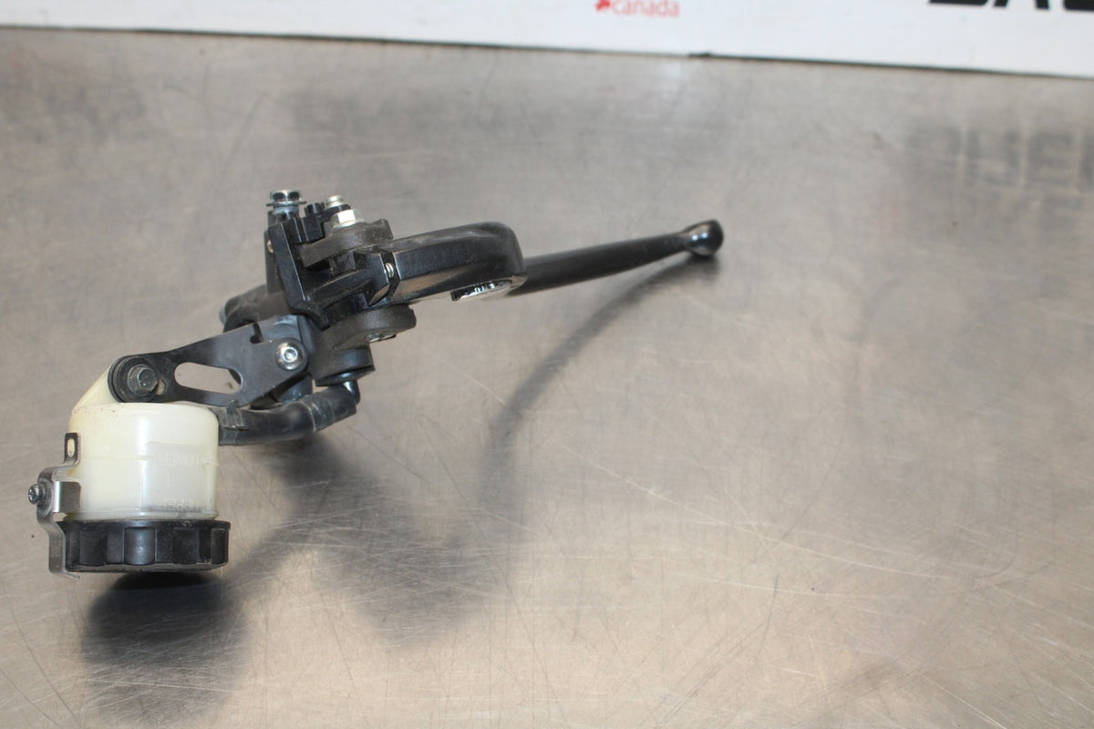 13-18 KAWASAKI NINJA ZX6R FRONT BRAKE MASTER CYLINDER w/ LEVER BB735