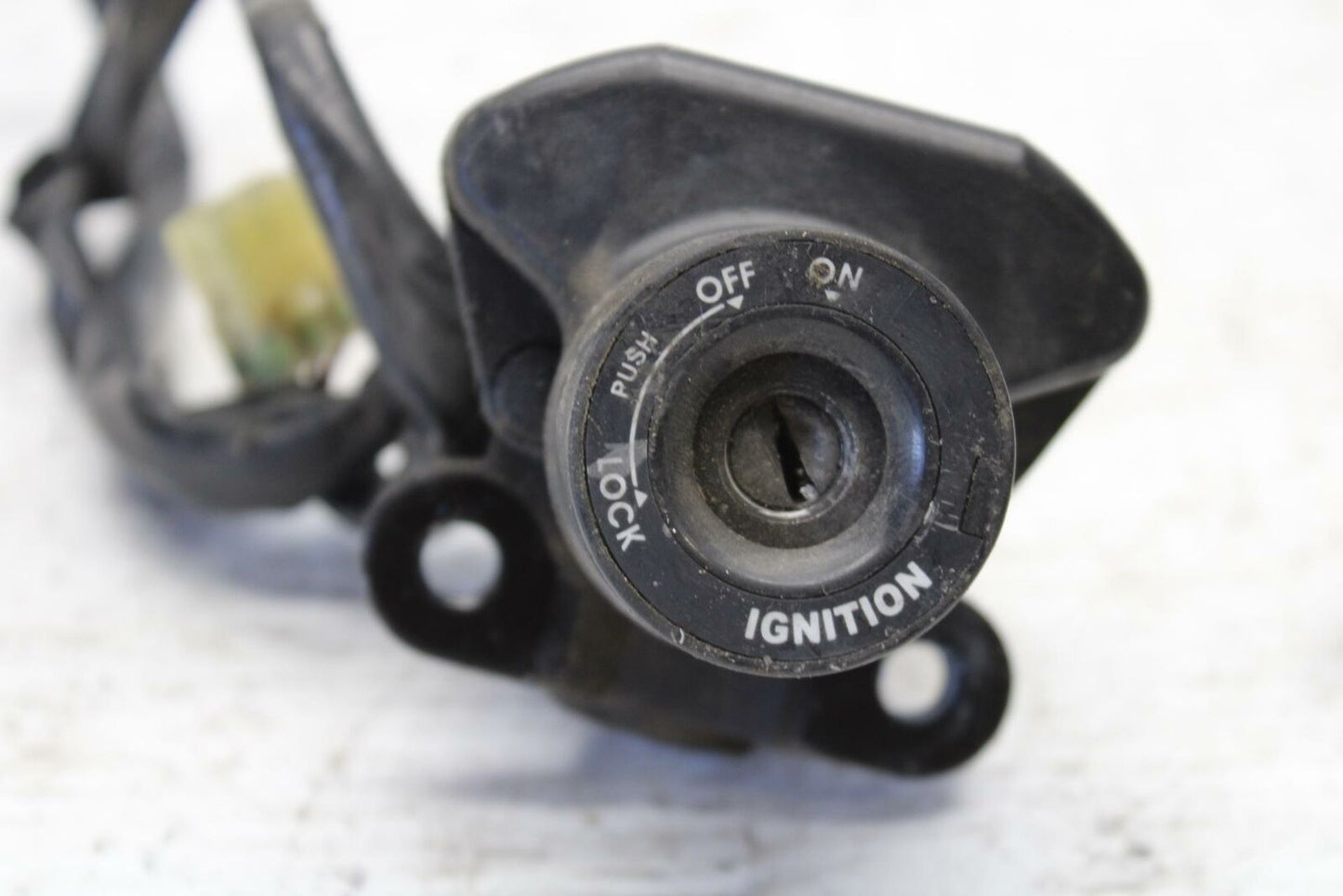 07 YAMAHA YZF R6 2c0 IGNITION LOCK PARTS BB297