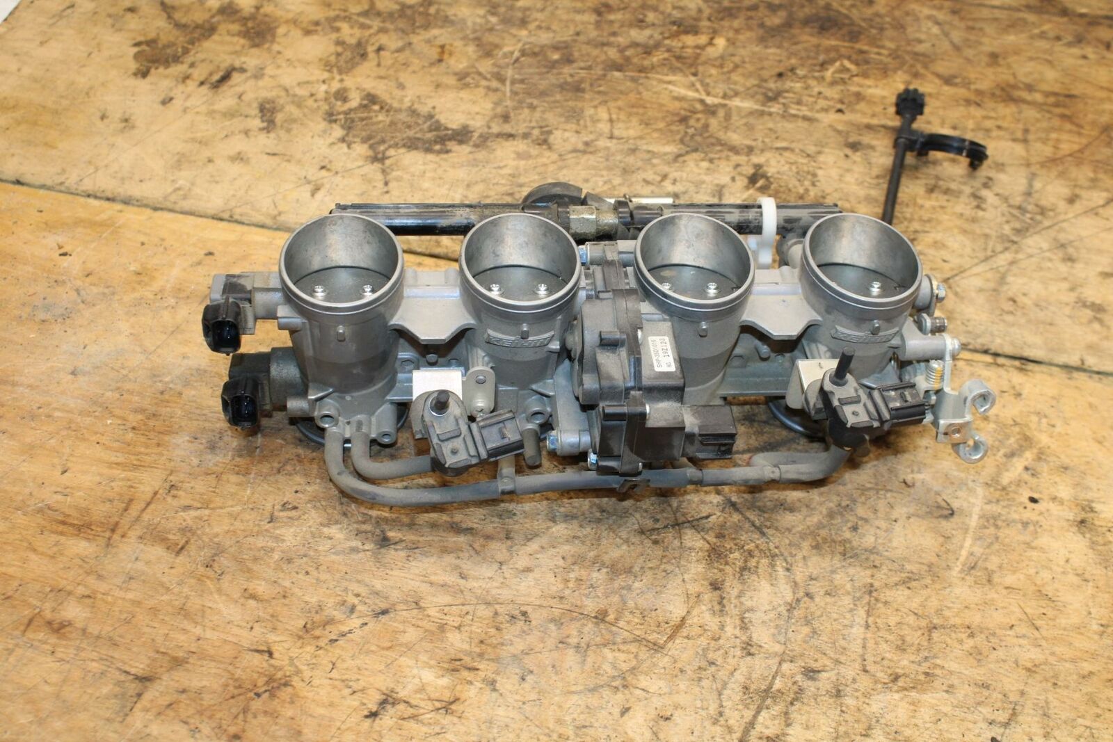 13-18 KAWASAKI NINJA ZX6R MAIN FUEL INJECTORS / THROTTLE BODIES BB342