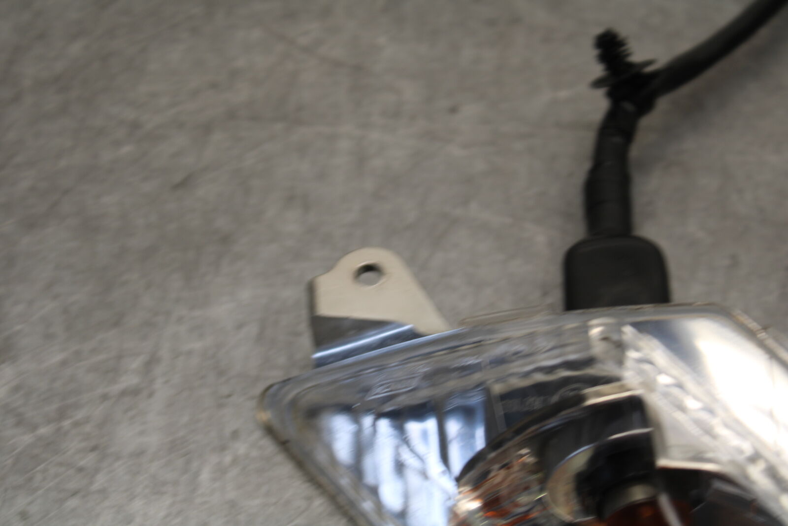 18-23 KAWASAKI NINJA 400 RIGHT FRONT TURN SIGNAL LIGHT INDICATOR BB660