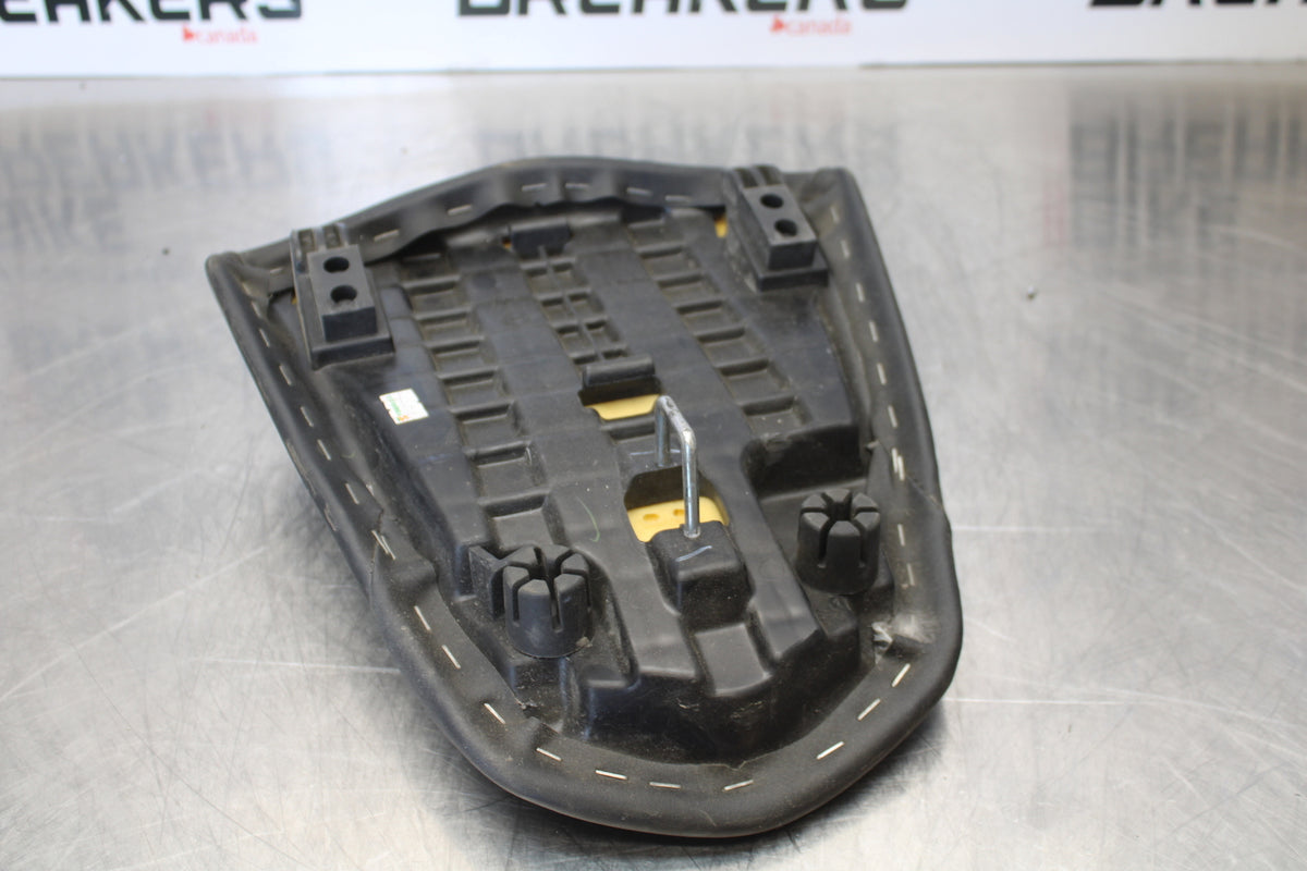 15-16 HONDA CB300F REAR BACK PASSENGER TANDEM SEAT PAD SADDLE PILLION BB150