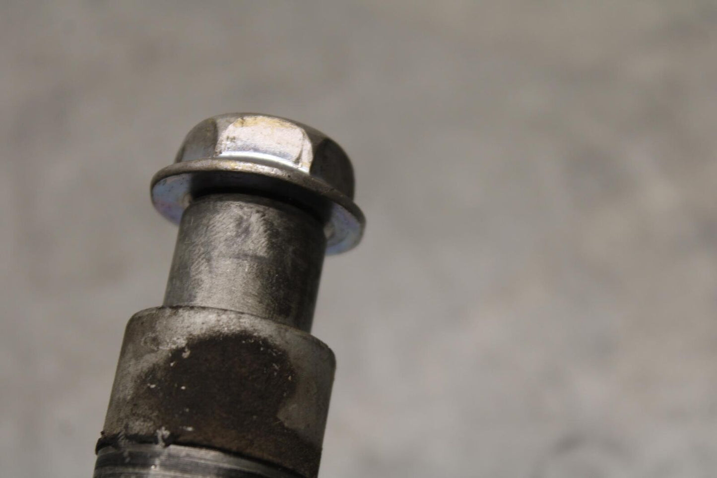 2008 Honda CBF1000 FRONT WHEEL RIM AXLE PIVOT BOLT BB641