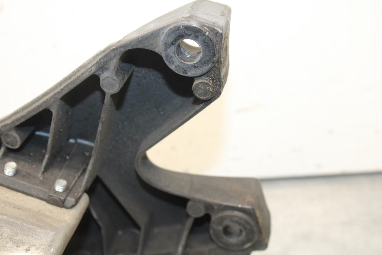 06-07 SUZUKI GSXR 600 750 FRONT SUBFRAME SUB FRAME BB98