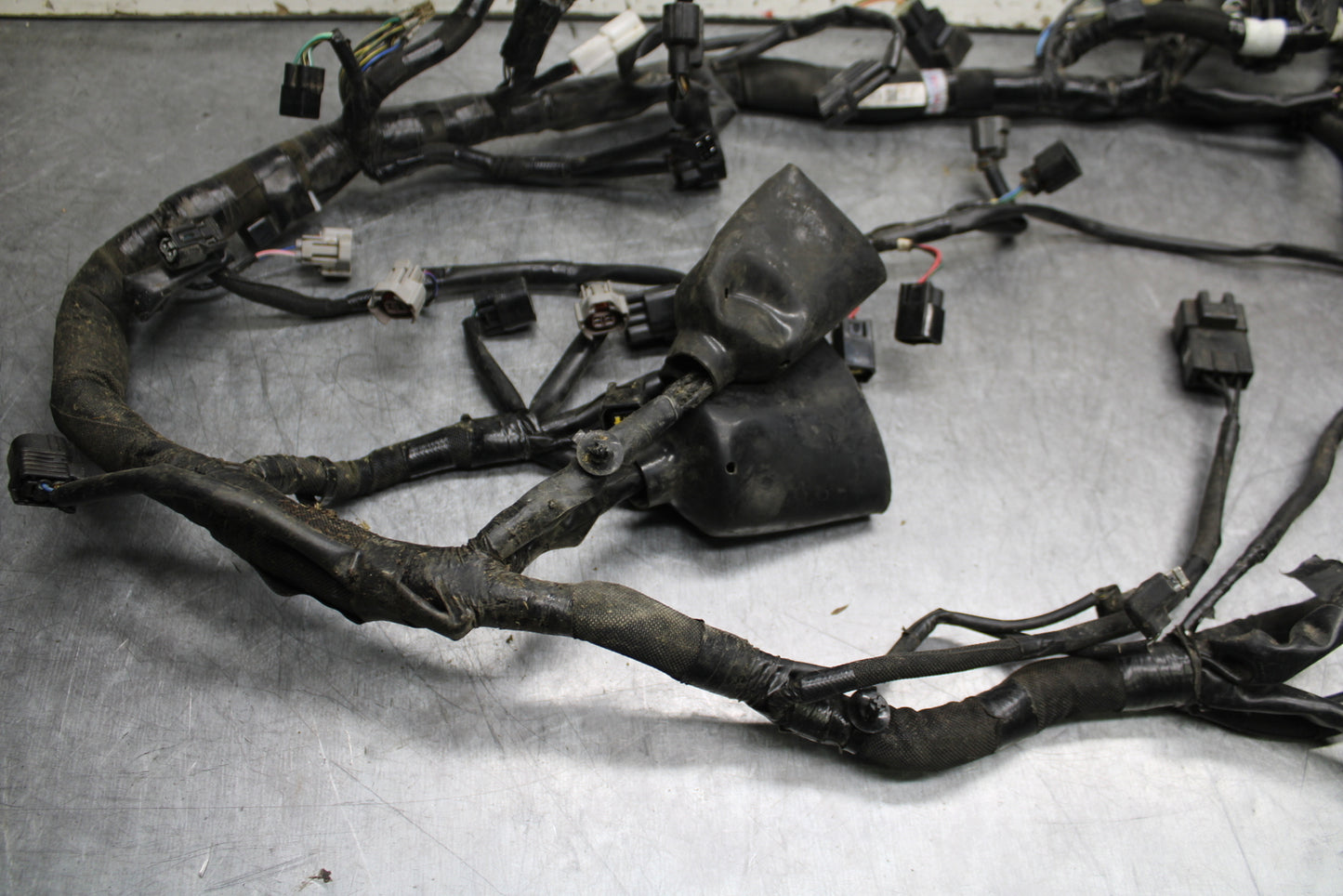 24-25 KAWASAKI NINJA ZX6R MAIN ENGINE WIRING HARNESS WIRE LOOM BB726