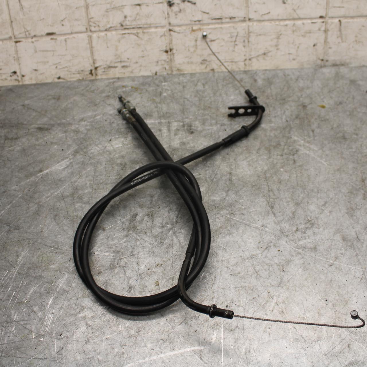 2003 Yamaha YZF R6 THROTTLE CABLES LINES 5SL-26311-00-00 5SL-26312-00-00 BB539
