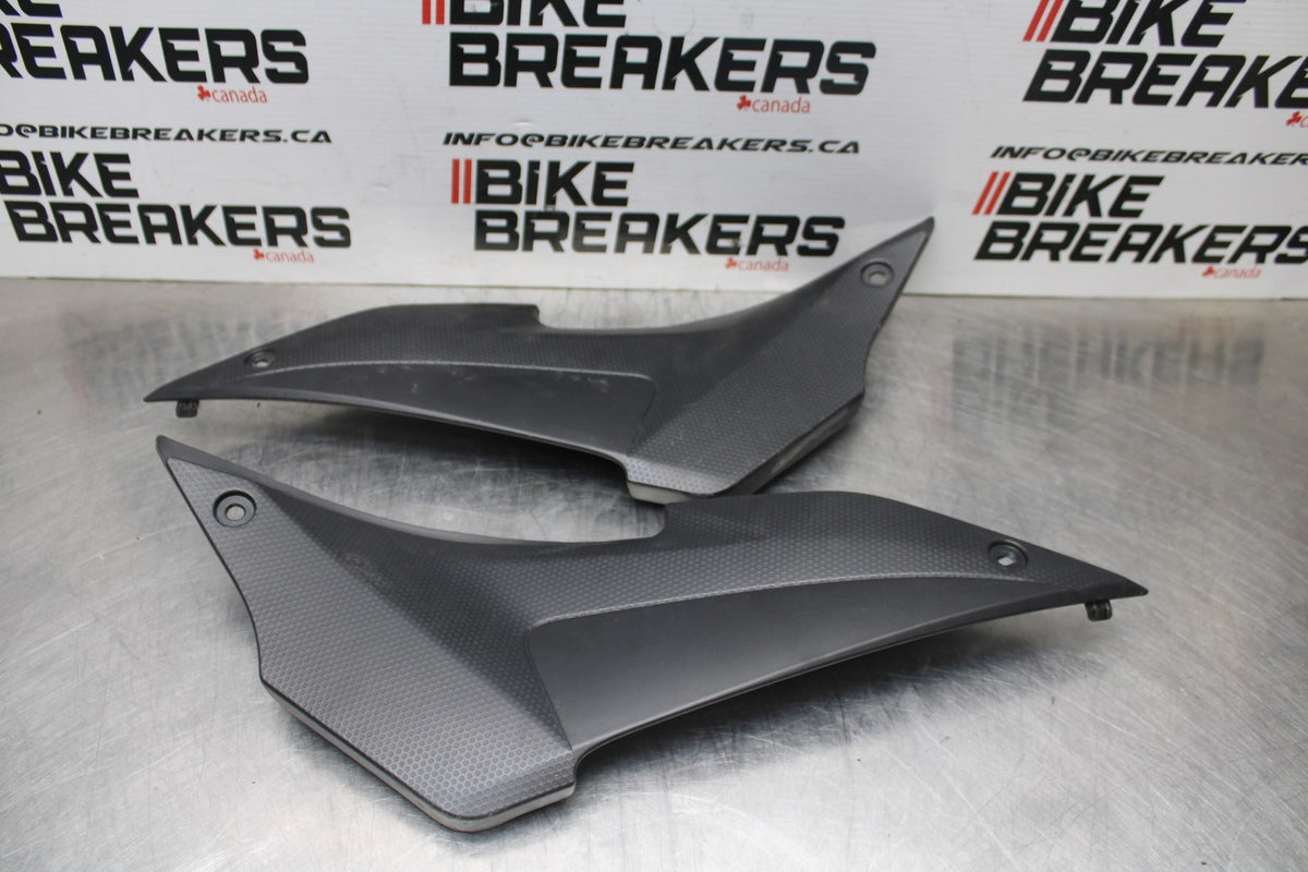 17-18 YAMAHA YZF R3 RIGHT LEFT FRONT SIDE SEAT PANELS TRIMS COWLS FAIRINGS BB788