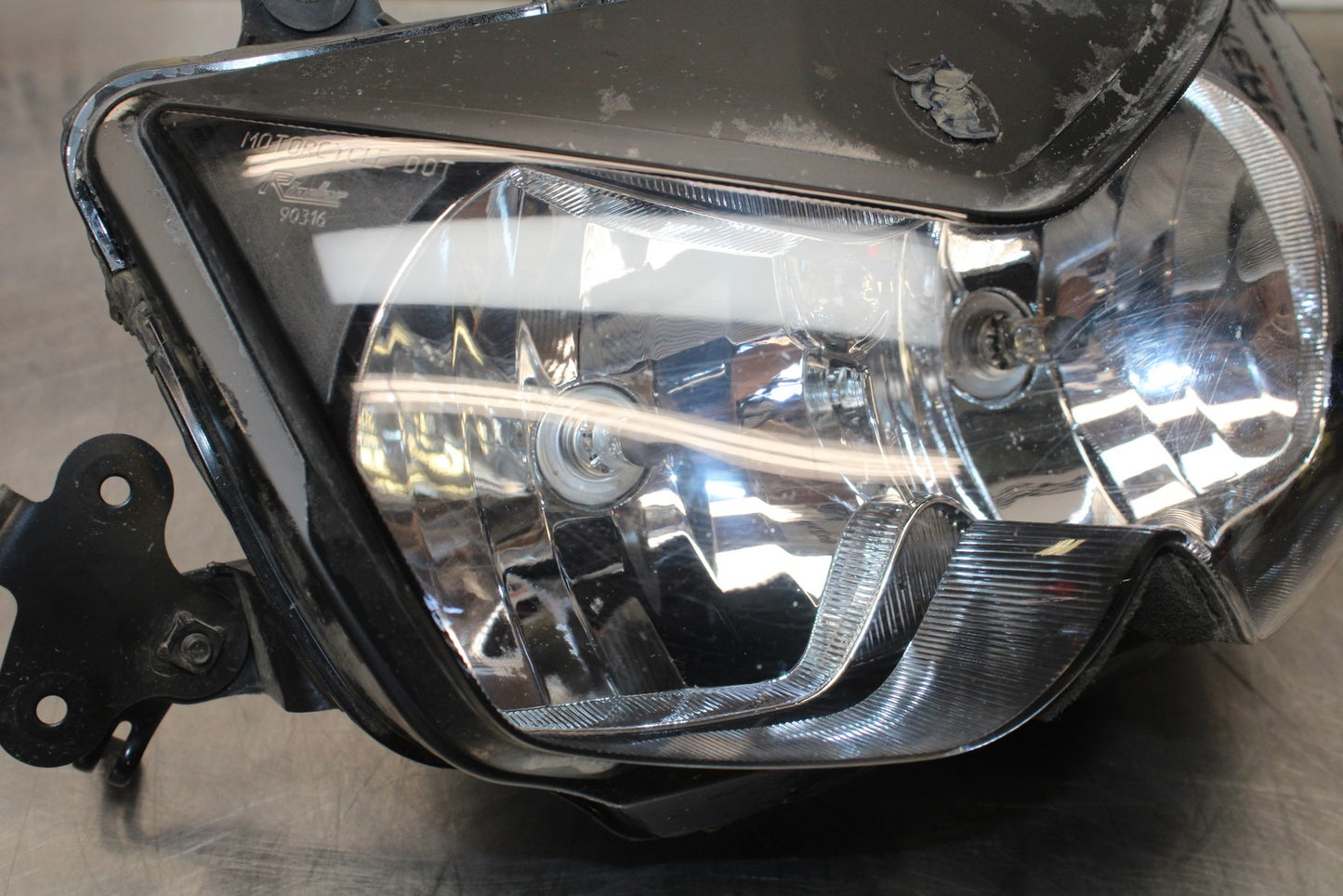 08-18 KAWASAKI KLR650 FRONT HEADLIGHT HEAD LIGHT LAMP BB183