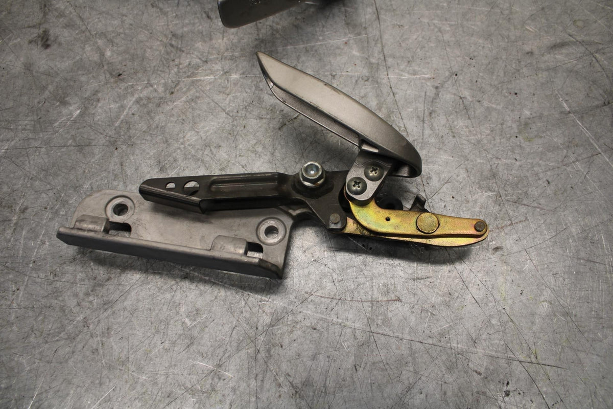 2004 Honda ST1300  LATCH LEVER ASSEMBLY BB49