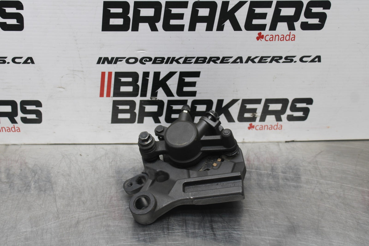 17-18 YAMAHA YZF R3 REAR BACK BRAKE CALIPER W MOUNT BRACKET BB788