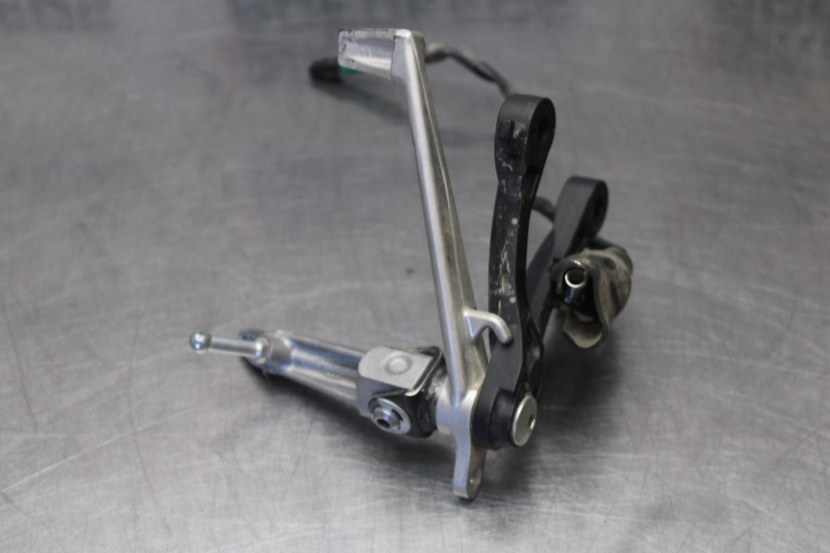 24 KAWASAKI NINJA ZX6R ZX636 ABS 40TH ANNIVERSARY RIGHT REARSET REAR SET BB911