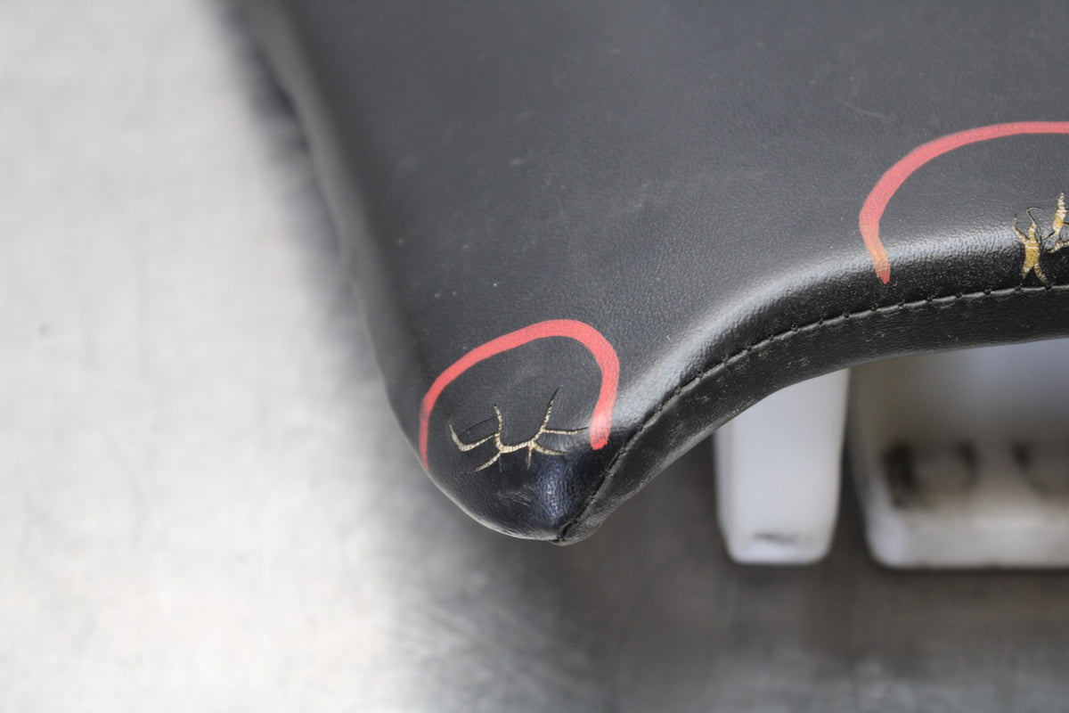01-06 HONDA CBR600F4I FRONT DRIVERS SEAT PAD SADDLE PILLION BB185