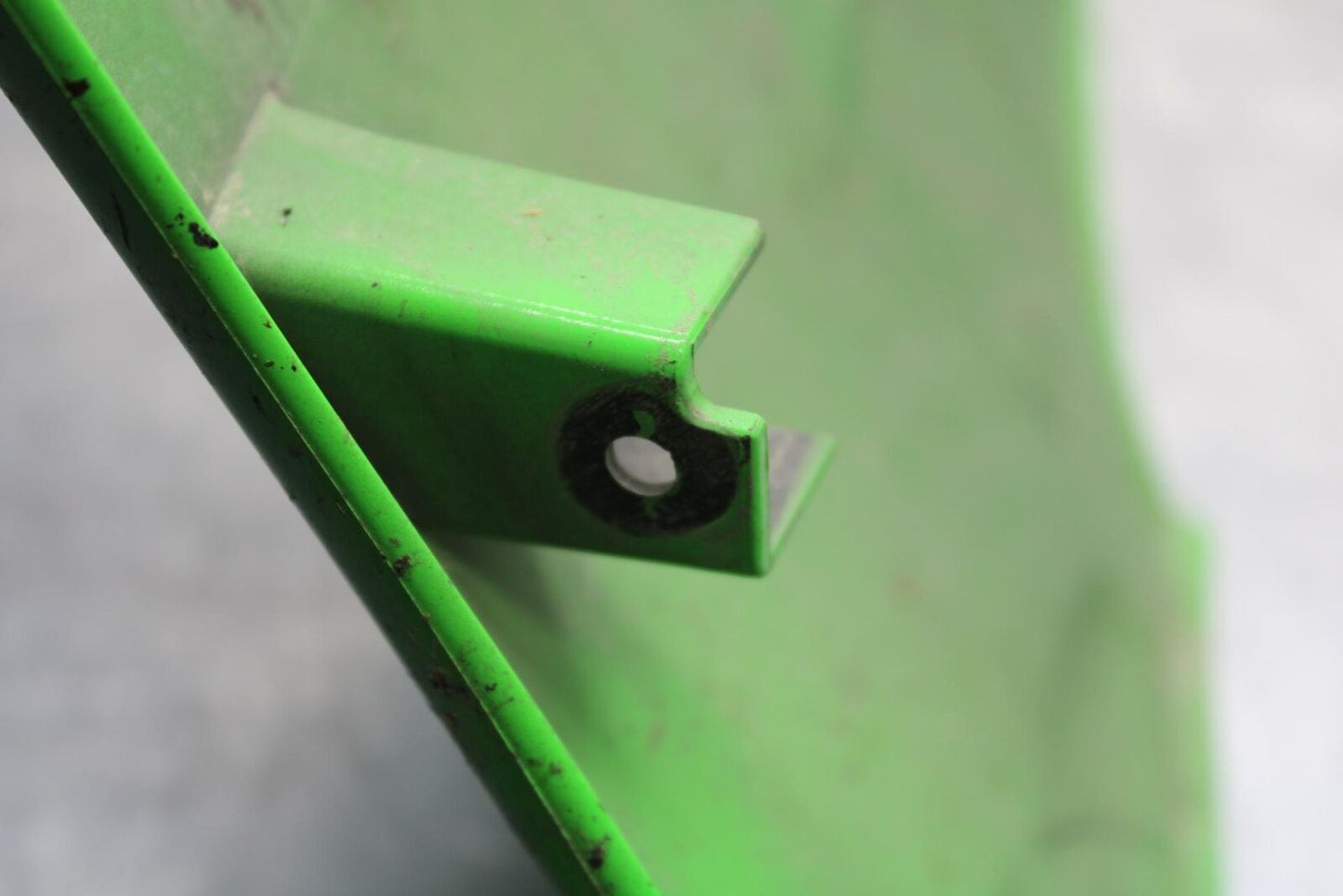 2011 Kawasaki Ninja ZX6R ZX600R LOWER BOTTOM BELLY FAIRING COWL BB587