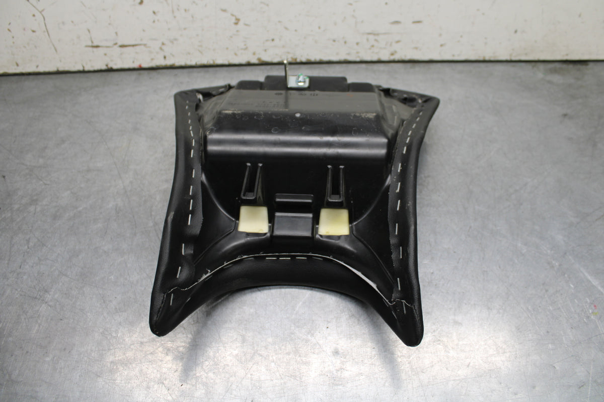 24 KAWASAKI NINJA 500 ABS FRONT DRIVERS SEAT PAD SADDLE PILLION BB730